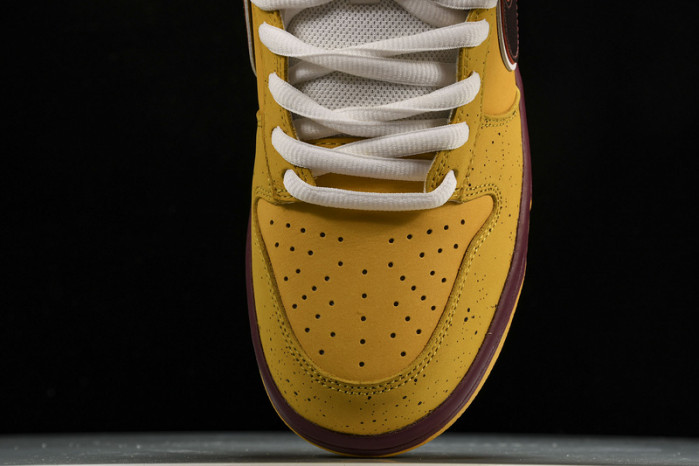 nike sb dunk low yellow lobster men